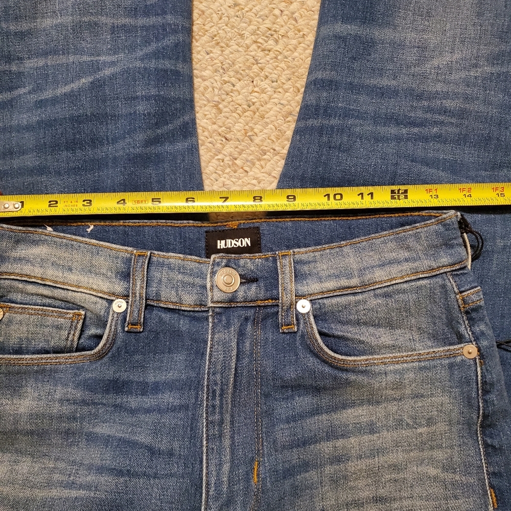Hudson Jean High Rise Zoeey Deep Cut Straight Crop - Picture 5 of 5